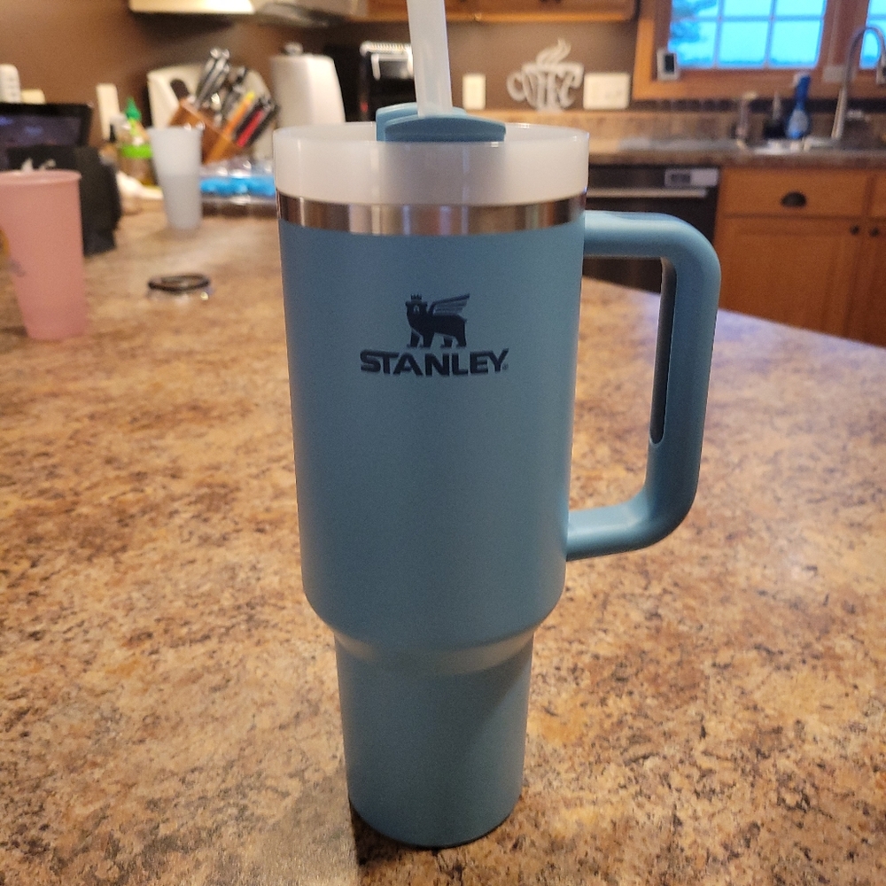 Stanley 40 oz. Quencher H2.0 FlowState Tumbler